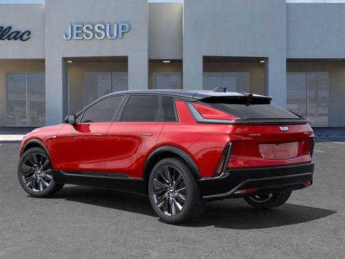 2025 Cadillac LYRIQ Sport