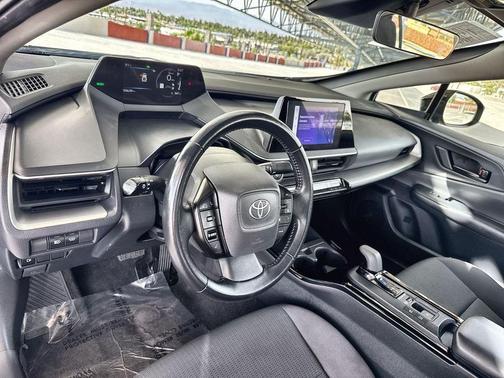 2024 Toyota Prius LE