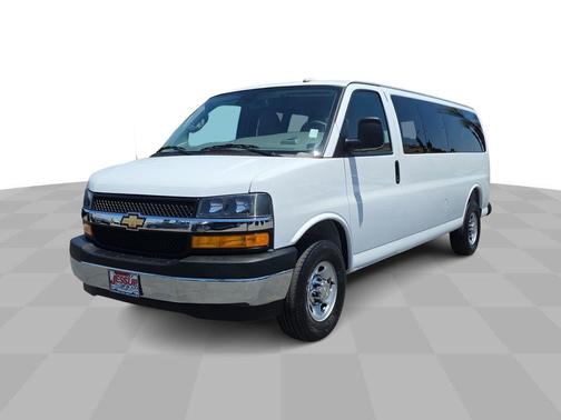 Summit White 2025 Chevrolet Express 3500 LT
