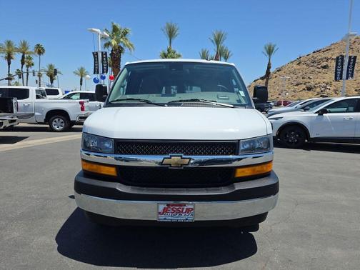 Summit White 2025 Chevrolet Express 3500 LT