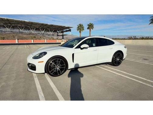 2021 Porsche Panamera 4