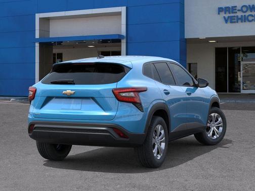2025 Chevrolet Trax LS