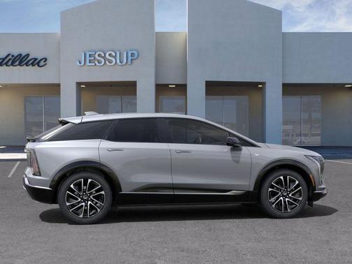 2025 Cadillac OPTIQ Sport