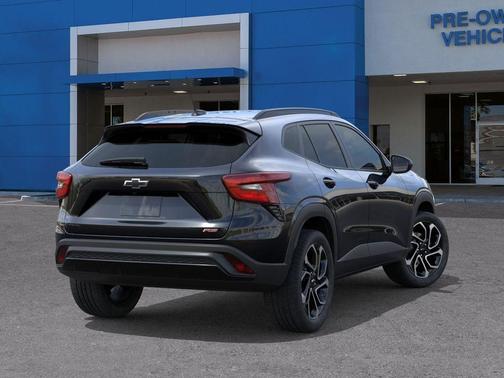 Mosaic Black Metallic 2026 Chevrolet Trax 2RS