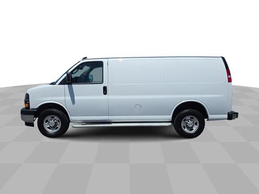 Summit White 2024 Chevrolet Express 2500 Work Van