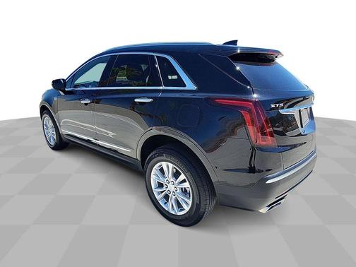 2022 Cadillac XT5 Luxury
