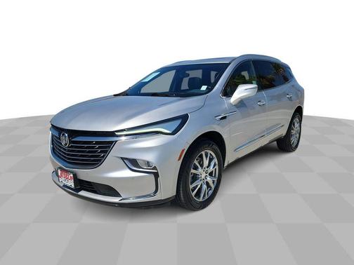 2022 Buick Enclave Essence