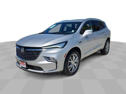 2022 Buick Enclave Essence