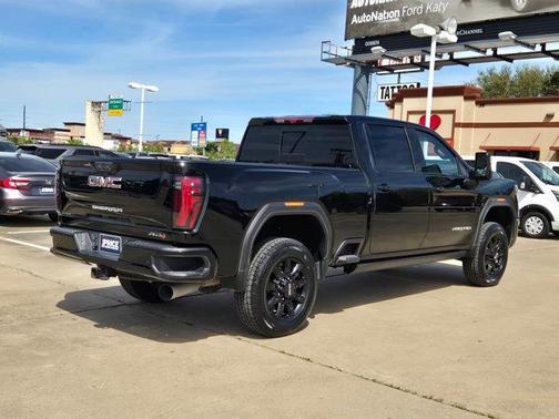 2024 GMC Sierra 2500 AT4