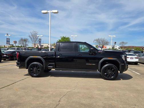 2024 GMC Sierra 2500 AT4