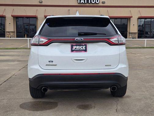 Oxford White 2017 Ford Edge SE