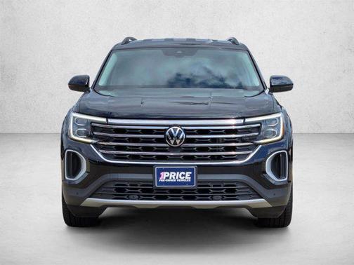 Deep Black Pearl 2024 Volkswagen Atlas 2.0T SE w/Technology