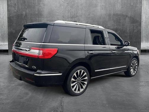 2018 Lincoln Navigator Select