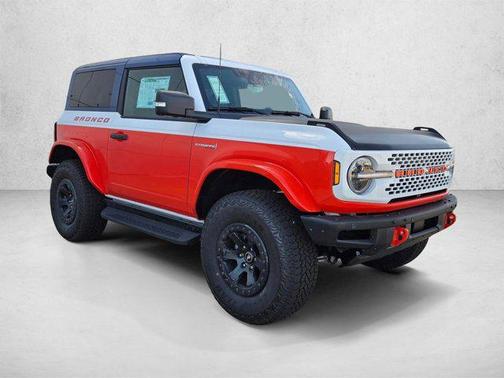 Oxford White 2025 Ford Bronco Stroppe Edition