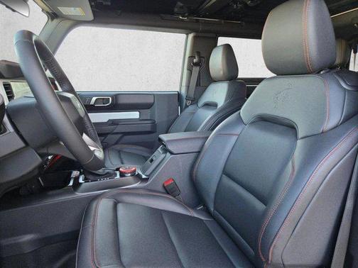 Oxford White 2025 Ford Bronco Stroppe Edition
