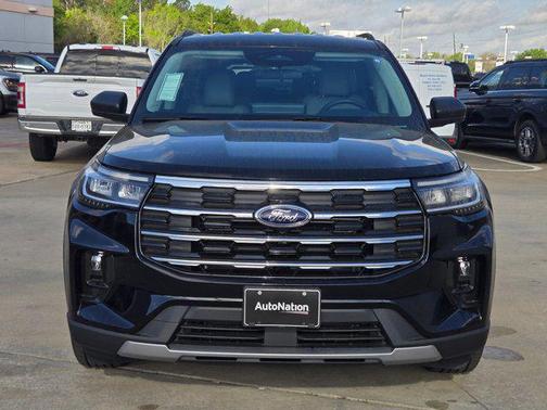 Agate Black Metallic 2026 Ford Explorer Active w/200A Pkg