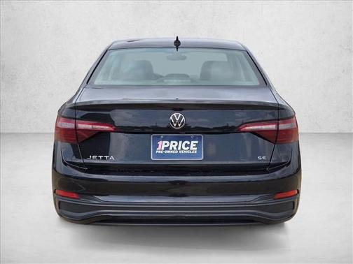Deep Black Pearl 2024 Volkswagen Jetta 1.5T SE