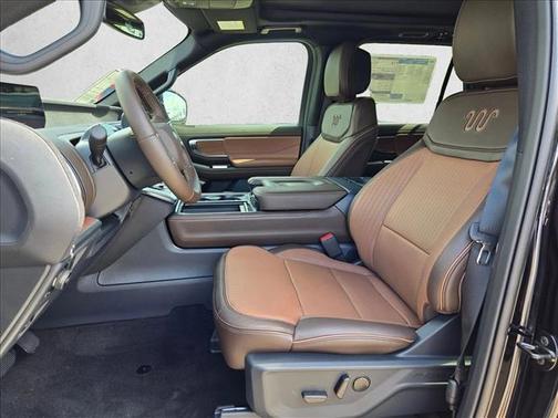 Agate Black Metallic 2026 Ford Expedition Max King Ranch