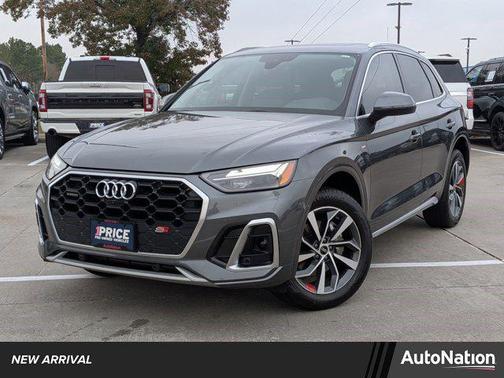 2023 Audi Q5 45 S line Premium Plus