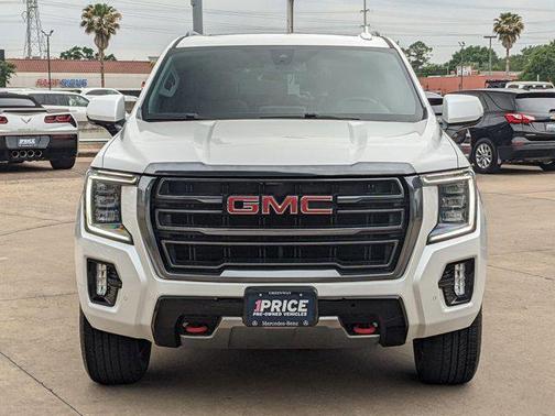 2022 GMC Yukon 4WD AT4
