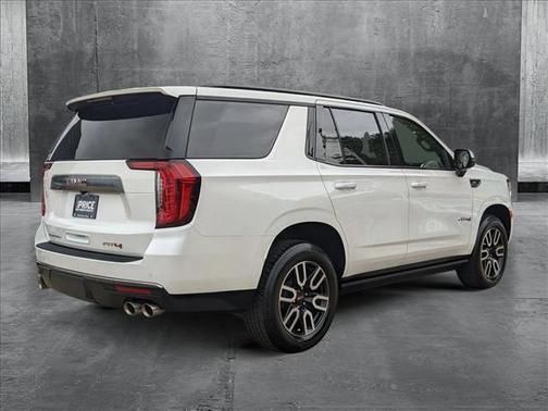 2022 GMC Yukon 4WD AT4