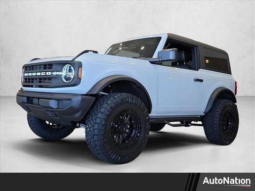 Avalanche Gray 2026 Ford Bronco Base 2 Door 4x4