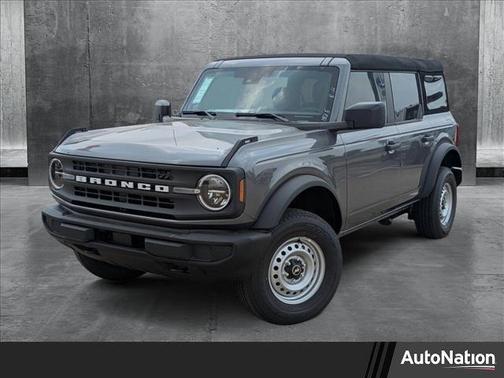 2025 Ford Bronco Base 4 Door 4x4