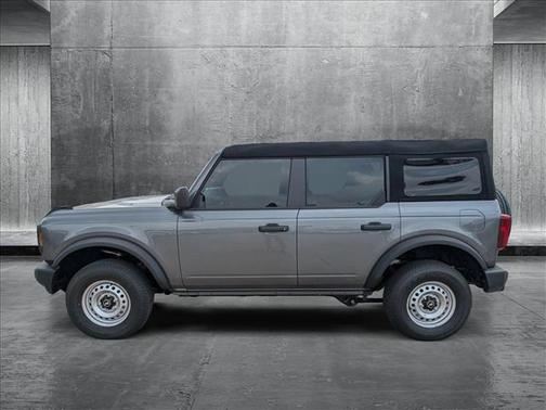 2025 Ford Bronco Base 4 Door 4x4
