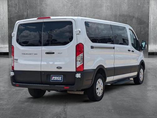 2022 Ford Transit-350 XL
