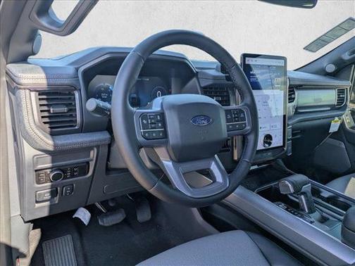 2025 Ford F-150 Lightning LARIAT