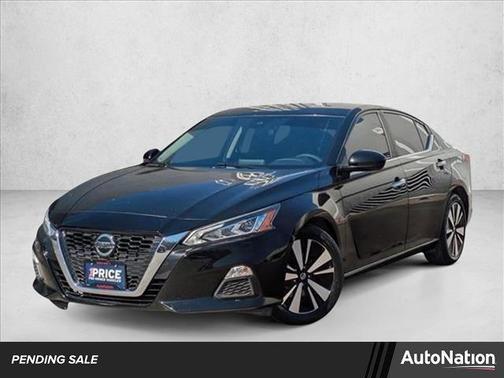 2022 Nissan Altima 2.5 SV