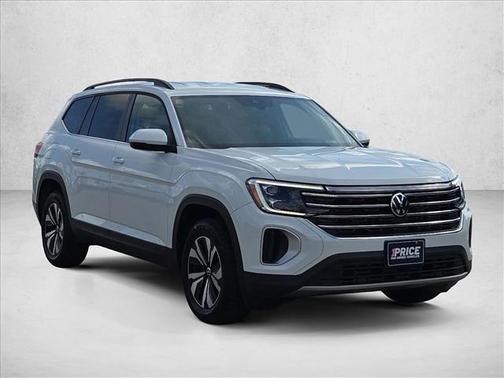 Pure White 2025 Volkswagen Atlas 2.0T SE