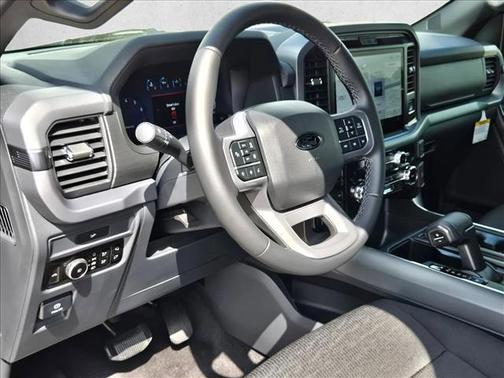 Avalanche 2026 Ford F-150 XLT