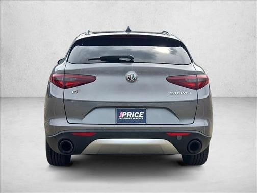 2018 Alfa Romeo Stelvio Sport
