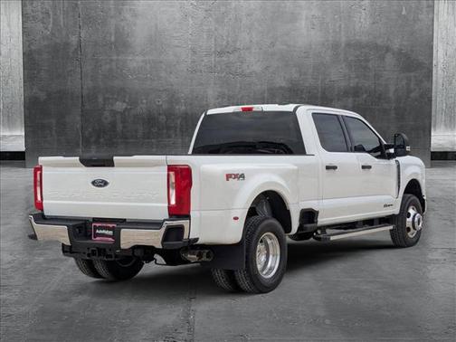 2025 Ford F-350 XLT