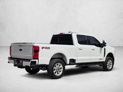 Star White Metallic Tri-Coat 2023 Ford F-250 Lariat