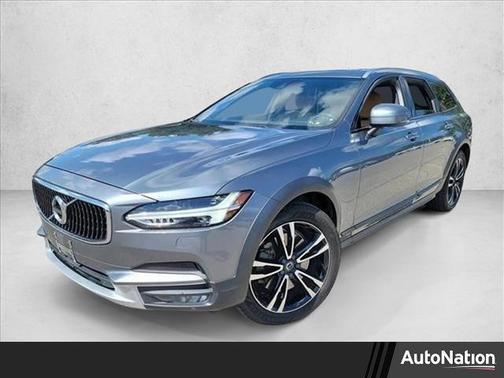 2018 Volvo V90 Cross Country T5