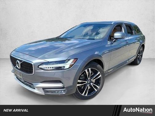 2018 Volvo V90 Cross Country T5