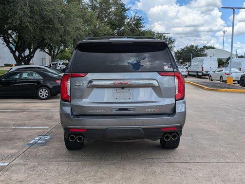 2022 GMC Yukon 4WD AT4