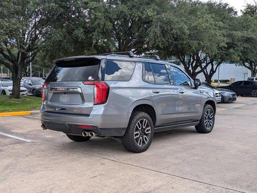 2022 GMC Yukon 4WD AT4