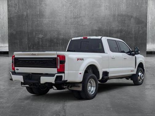 2025 Ford F-350 Platinum