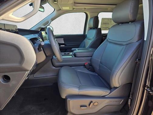 2026 Ford Expedition Max Active 4x2