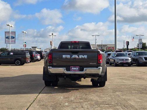 Granite Crystal Metallic Clearcoat 2025 RAM 3500 Tradesman Crew Cab 4x4 8' Box