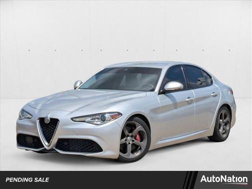 2017 Alfa Romeo Giulia Base