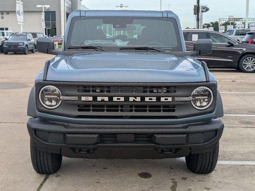 2025 Ford Bronco Base 4 Door 4x4