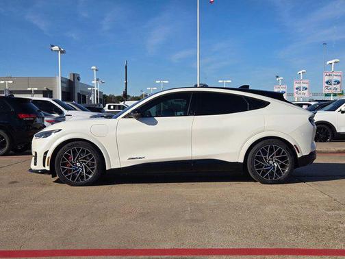 2022 Ford Mustang Mach-E GT