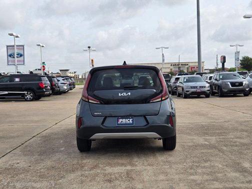 Gravity Gray 2025 Kia Soul LX