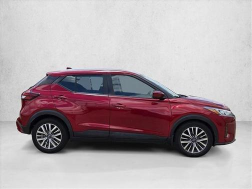 Scarlet Ember Tintcoat 2022 Nissan Kicks SV
