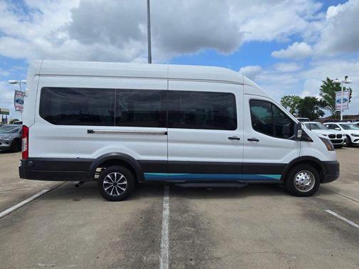 2022 Ford Transit-350 XL