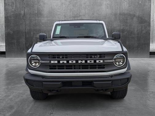 2025 Ford Bronco Base 4 Door 4x4